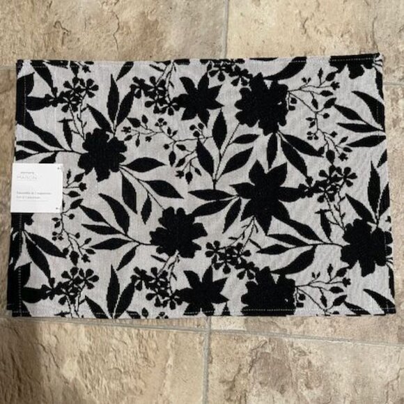 NWT SIMONS Contrasting flowers tapestry placemats Set of 2 - Picture 2 of 5